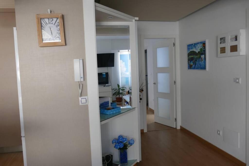 Appartamento Piso En Santa Cristina, A 150 M De La Playa Oleiros Esterno foto